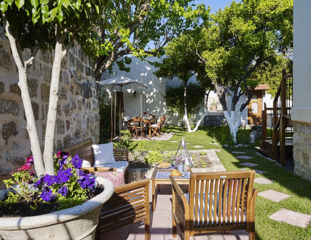 Lägenhet Helios Garden Boutique Apartments